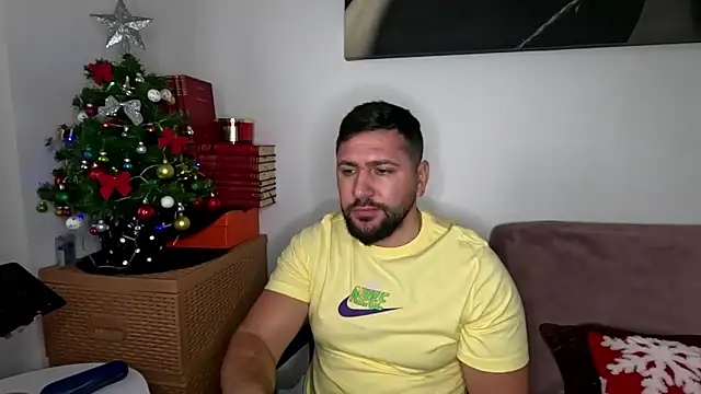 Gold Alpha Boy online show from December 2025 11:26:02 AM