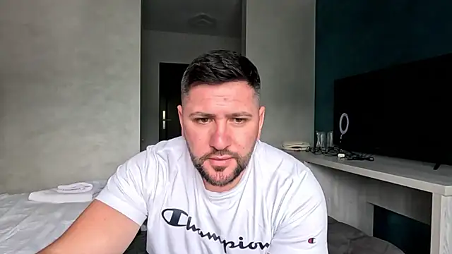 Gold Alpha Boy online show from May 2026 11:58:02 AM
