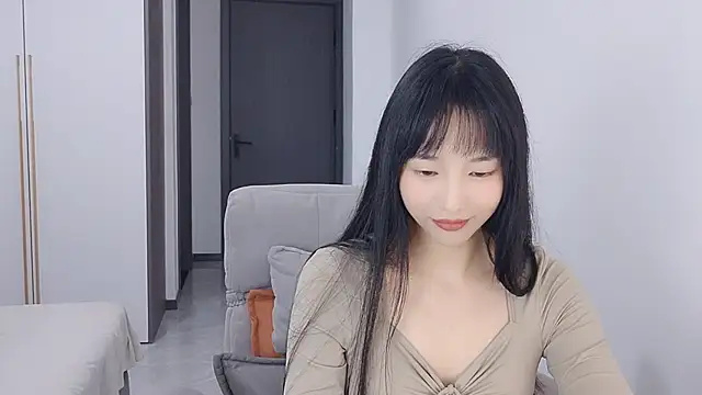 Snapshot of Lisa-3333 chatting on October 2025 02:18:01 PM Lisa-3333 online show from October 2025 02:18:01 PM