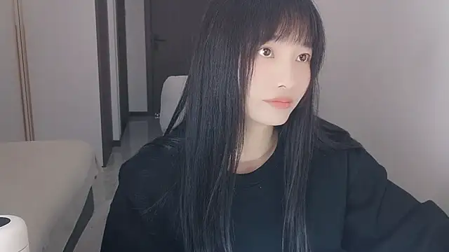 Lisa-3333 online show from March 2026 01:44:02 PM
