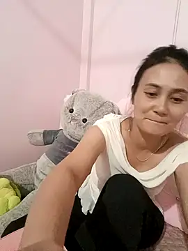 Jun-Mzzz online show from October 2025 06:03:02 AM