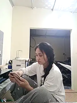 Jun-Mzzz online show from February 2026 02:48:02 PM