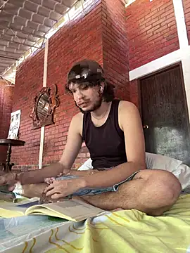 Luxx 14 online show from September 2025 08:08:01 PM