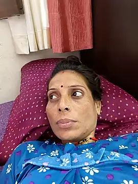 ISHANI-SINGH online show from September 2025 12:38:02 PM