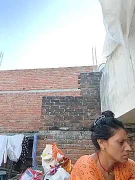 ISHANI-SINGH online show from October 2025 02:09:02 AM