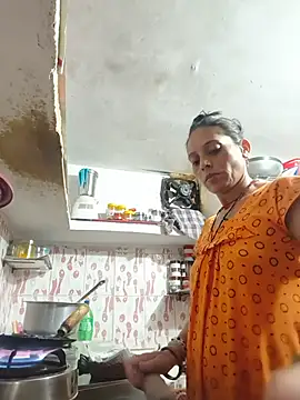 ISHANI-SINGH online show from July 2026 01:41:01 AM