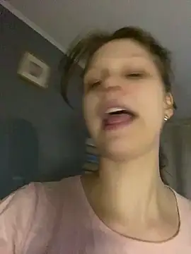 Snapshot of Lunliss chatting on September 2025 04:10:02 PM Lunliss online show from September 2025 04:10:02 PM