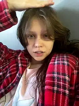 Snapshot of Lunliss chatting on September 2025 02:42:01 PM Lunliss online show from September 2025 02:42:01 PM