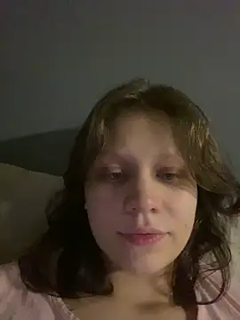 Snapshot of Lunliss chatting on September 2025 09:53:02 PM Lunliss online show from September 2025 09:53:02 PM