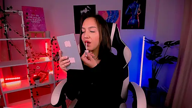 CindySparkl online show from October 2025 03:47:01 AM