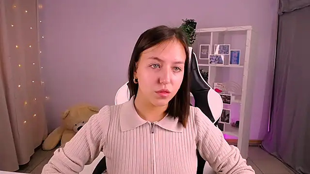 CindySparkl online show from October 2025 03:51:01 AM