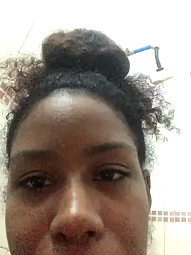 Snapshot of LilithCuban chatting on September 2025 05:40:01 AM LilithCuban online show from September 2025 05:40:01 AM