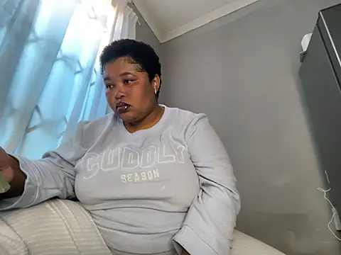 Snapshot of Sexybella-97 chatting on July 2026 03:05:01 PM Sexybella-97 online show from July 2026 03:05:01 PM