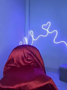 Snapshot of Megan-picozi chatting on September 2025 02:11:01 AM Megan-picozi online show from September 2025 02:11:01 AM