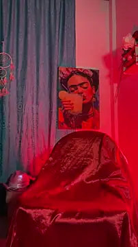 Snapshot of Megan-picozi chatting on October 2025 01:38:01 AM Megan-picozi online show from October 2025 01:38:01 AM