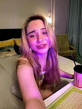 Chloe Ravens online show from October 2025 08:18:01 PM