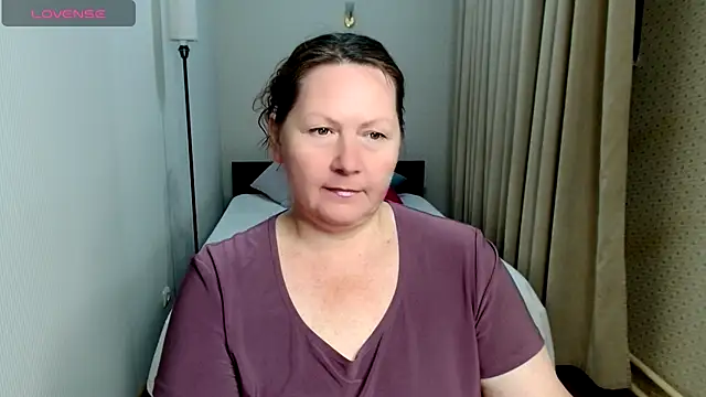 milf hornys online show from September 2025 05:12:02 PM