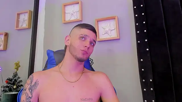 Snapshot of Mathewboy1 chatting on December 2025 07:32:01 PM Mathewboy1 online show from December 2025 07:32:01 PM