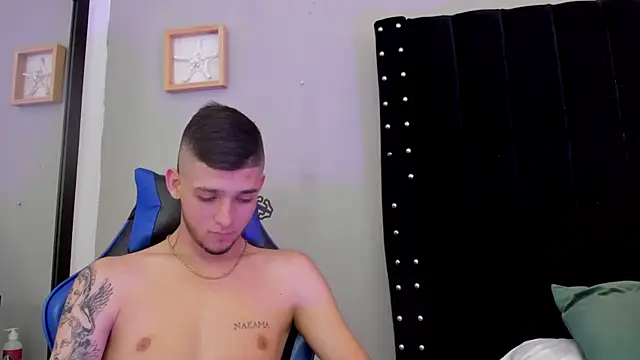 Snapshot of Mathewboy1 chatting on January 2026 06:53:01 PM Mathewboy1 online show from January 2026 06:53:01 PM