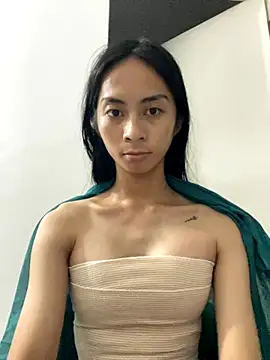 AlmiraFhaye online show from October 2025 02:44:01 AM