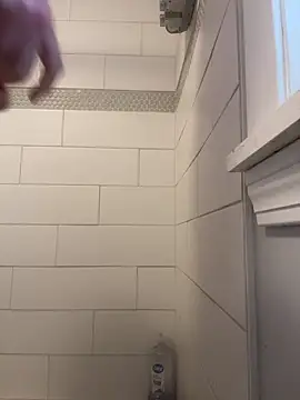 Snapshot of Buck2000 chatting on April 2026 01:31:01 PM Buck2000 online show from April 2026 01:31:01 PM