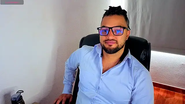 Ernesto-Rodriguez82 online show from April 2026 01:26:01 PM