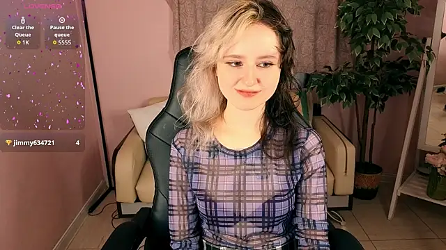 girl next doorr online show from July 2026 12:55:01 PM