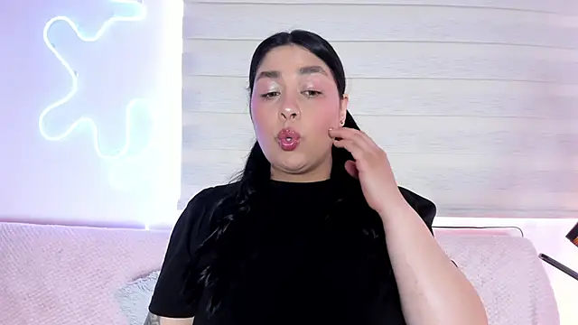 missweetpeach online show from October 2025 12:48:02 PM