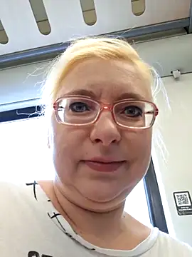 VikaKing online show from January 2026 10:08:02 AM