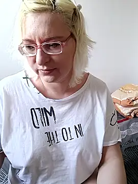 VikaKing online show from January 2026 10:20:01 AM