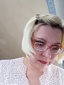 VikaKing online show from March 2026 11:16:01 AM