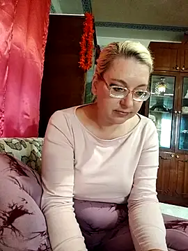 VikaKing online show from May 2026 01:06:01 PM