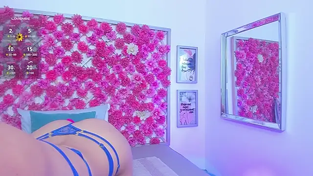 hannah miller 1 online show from December 2025 12:03:02 PM