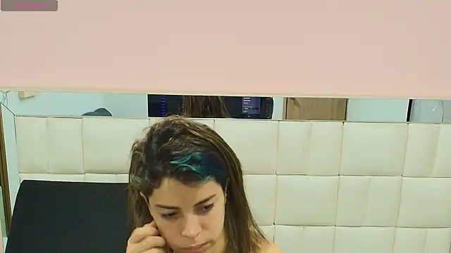 gisell gomez online show from November 2025 12:05:02 PM