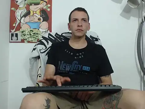 Thomasjons  online show from October 2025 12:00:02 AM