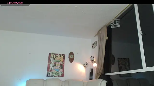Thomasjons  online show from April 2026 10:09:02 AM