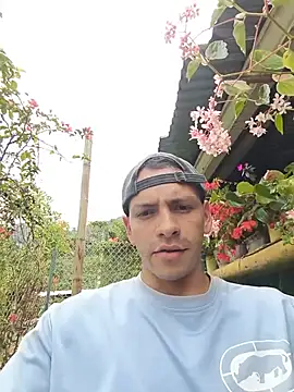 Thomasjons  online show from May 2026 04:24:02 PM