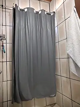 Snapshot of Dicksweet25 chatting on October 2025 05:19:02 PM Dicksweet25 online show from October 2025 05:19:02 PM