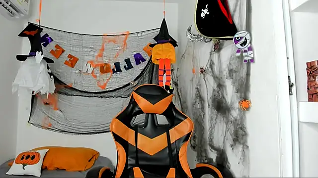 jhosep hamilton online show from October 2025 07:04:02 PM