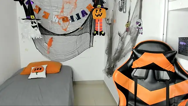 jhosep hamilton online show from October 2025 06:57:02 PM