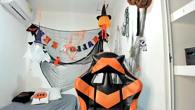 jhosep hamilton online show from November 2025 06:40:02 PM