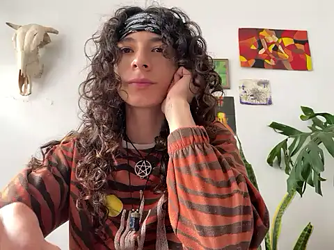 camille delrey online show from September 2025 07:48:01 PM