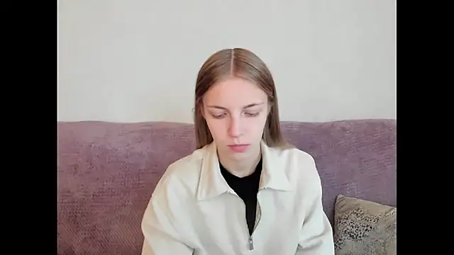 HitGyrl online show from October 2025 01:17:02 AM