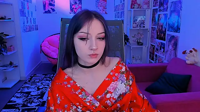 Snapshot of LiliLuna chatting on October 2025 03:54:01 PM LiliLuna online show from October 2025 03:54:01 PM