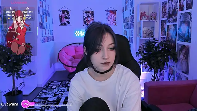 Snapshot of LiliLuna chatting on October 2025 04:07:01 PM LiliLuna online show from October 2025 04:07:01 PM