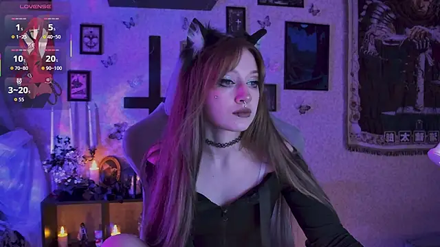 LiliLuna online show from July 2026 07:53:02 PM