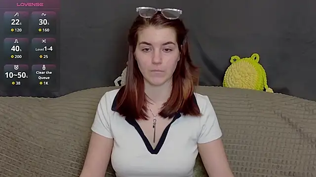 Snapshot of ElzaBlis chatting on November 2025 01:00:02 PM ElzaBlis online show from November 2025 01:00:02 PM