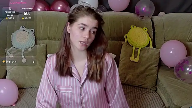 Snapshot of ElzaBlis chatting on February 2026 03:07:01 PM ElzaBlis online show from February 2026 03:07:01 PM