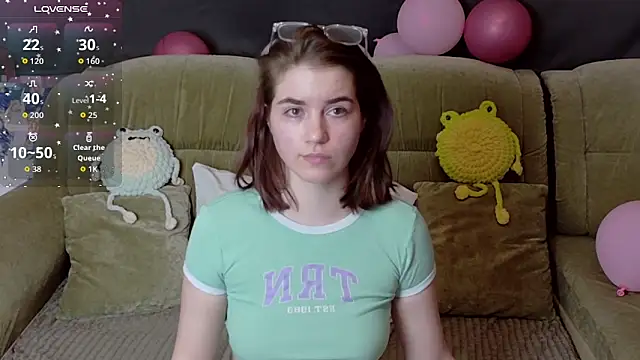 Snapshot of ElzaBlis chatting on February 2026 03:11:02 PM ElzaBlis online show from February 2026 03:11:02 PM