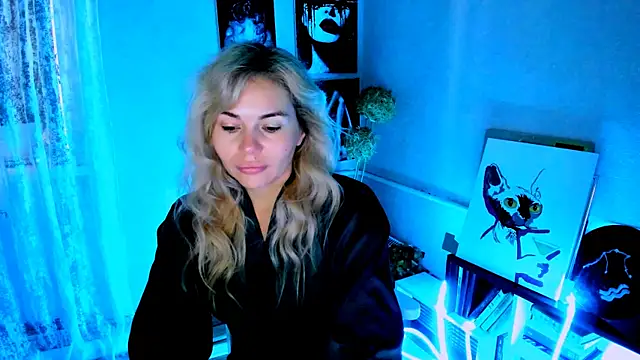 LoraBoyar online show from July 2026 02:40:01 AM